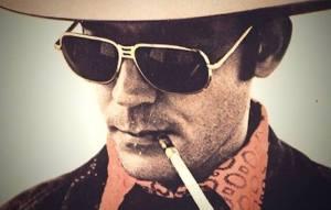 Encuentran a Hunter S. Thompson baleado por su talento.