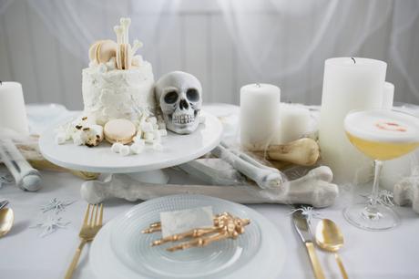 Cómo decorar una mesa de Halloween en blanco_Decorar en familia11 Cómo decorar una mesa de Halloween en blanco11