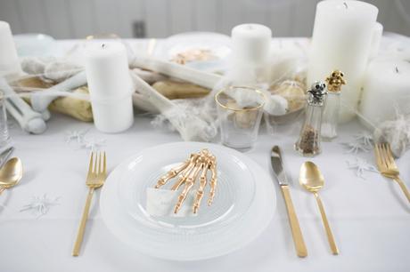 Cómo decorar una mesa de Halloween en blanco_Decorar en familia14 Cómo decorar una mesa de Halloween en blanco14