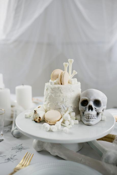 Cómo decorar una mesa de Halloween en blanco_Decorar en familia10 Cómo decorar una mesa de Halloween en blanco10