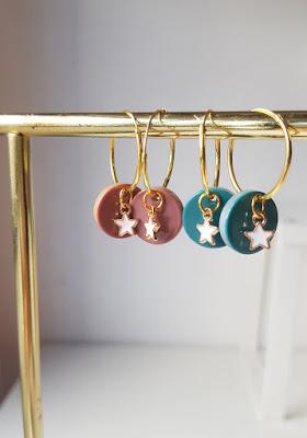 COMPLEMENTOS; DIECISIETE COSAS.- COMPLEMENTOS; DIECISIETE COSAS.-