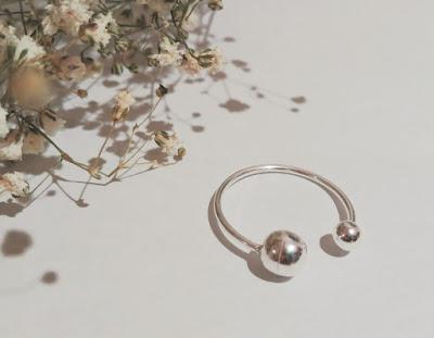 COMPLEMENTOS; DIECISIETE COSAS.- COMPLEMENTOS; DIECISIETE COSAS.-