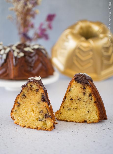 Bundt cake de naranja y chocolate