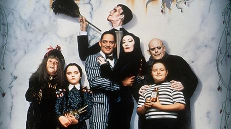 Tim Burton quiere desarrollar una serie de acción real de ‘La Familia Addams’.