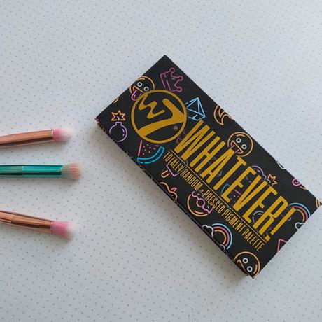Paleta WHATEVER de W7 - Quiso quedarse conmigo (Reseña, swatches y looks) Paleta WHATEVER de W7 - Quiso quedarse conmigo (Reseña, swatches y looks)