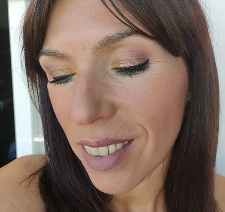 Paleta WHATEVER de W7 - Quiso quedarse conmigo (Reseña, swatches y looks) Paleta WHATEVER de W7 - Quiso quedarse conmigo (Reseña, swatches y looks)