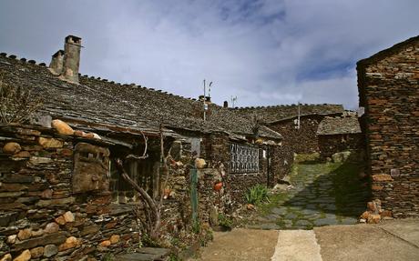 Resultado de imagen de Pueblos Negros de Guadalajara