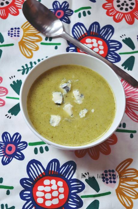 Asaltablogs- Crema de calabacín con queso azul