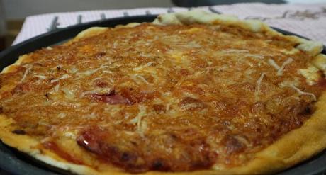 Cómo preparar una pizza con masa de pizza sin feermentar