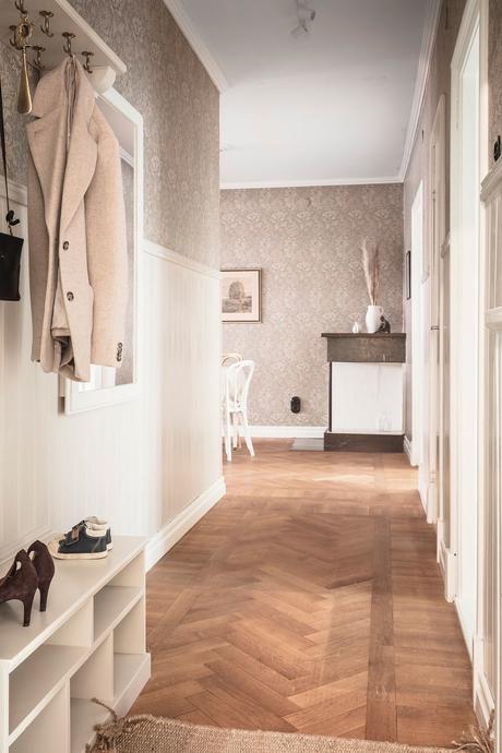 wood kitchen countertop white kitchen tiny kitchen small kitchen scandinavian kitchen scandinavian interiors scandinavian decor reforma cocinas sin obra reforma cocinas nordic kitchen marmor kitchen countertop encimera de marmol encimera de madera diseño cocinas decoración cocinas cocina nórdica cocina escandinava cocina blanco roto cambiar decoración cocina  