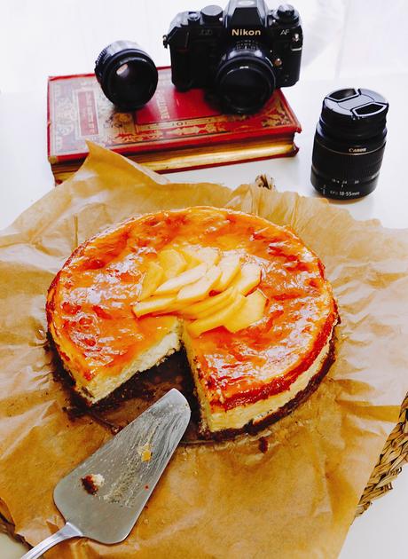 CHEESECAKE DE RICOTTA Y MELOCOTÓN CHEESECAKE DE RICOTTA Y MELOCOTÓN