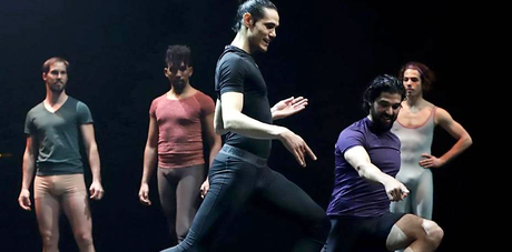 Edinson Cavani futbolista  y El  Ballet El Sodre promueven  la danza  en niños