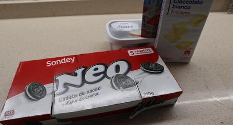 Vasitos de Oreo para Halloween con Thermomix ® Ingredientes necesarios para hacer los vasitos de Oreo en THermomix para Halloween