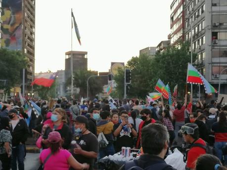 El Aplastante Triunfo de la Dignidad