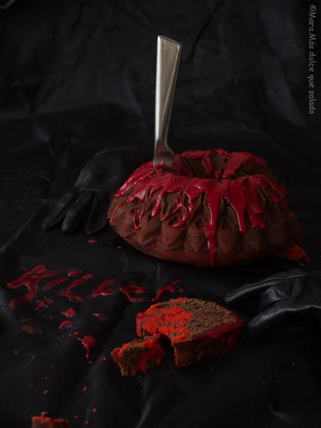 Bloody Bundt Cake. Receta de Halloween Bloody Bundt Cake. Receta de Halloween