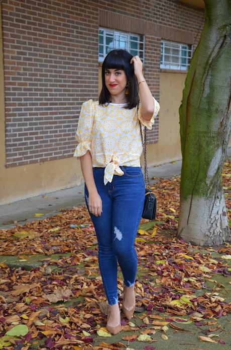 Blusa piñas y flores