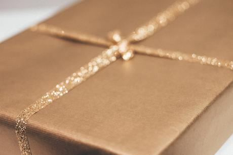 ¿Qué pasará este año con los regalos de Navidad? regalosdenavidad-envolverregalos_marketingdecontenidosespaña_blogprofesional_mivestidoazul.com_blogdemodaenespañol1