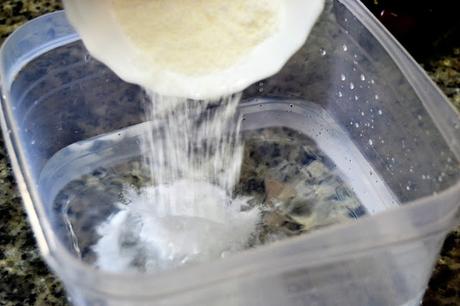 Aceitunas negras aliñadas con ajo y hierbas Aceitunas negras aliñadas con ajo y hierbas