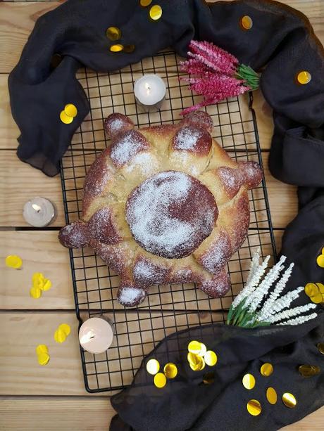 Receta de Pan de muerto. Típica de México para la celebración del Día de Muertos. Masa, lidl, panificadora, todos los santos, halloween, tradicional, horno, Cuca, otoño Receta de Pan de muerto. Típica de México para la celebración del Día de Muertos. Masa, lidl, panificadora, todos los santos, halloween, tradicional, horno, Cuca, otoño
