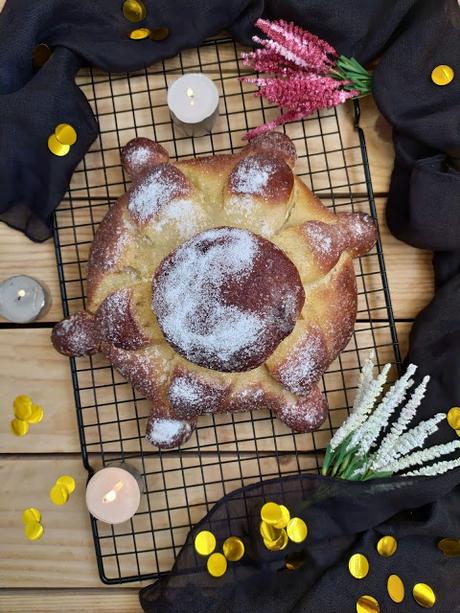 Receta de Pan de muerto. Típica de México para la celebración del Día de Muertos. Masa, lidl, panificadora, todos los santos, halloween, tradicional, horno, Cuca, otoño Receta de Pan de muerto. Típica de México para la celebración del Día de Muertos. Masa, lidl, panificadora, todos los santos, halloween, tradicional, horno, Cuca, otoño