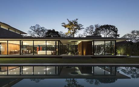 Casa Minimalista en Santa Cruz de la Sierra, Bolivia Casa Minimalista en Santa Cruz de la Sierra, Bolivia
