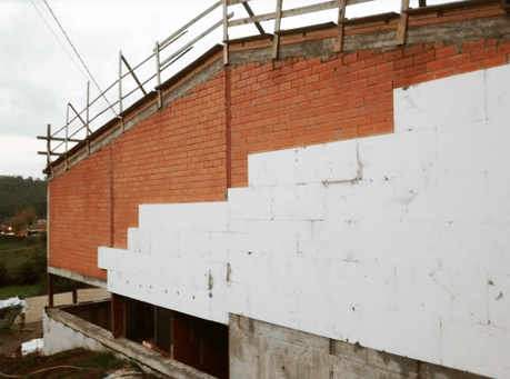 Aislamiento de fachadas por el exterior Aislamiento de fachadas por el exterior