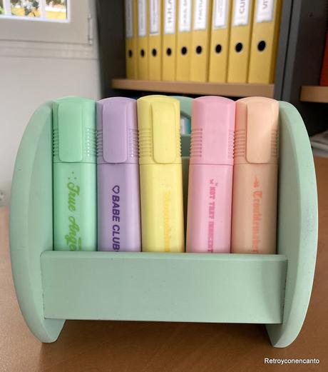 Organizando el escritorio...