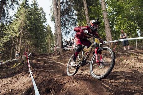 Copa del Mundo DH 2018 Val di Sole #4: Amaury Pierron va en serio y consigue el Hattrick