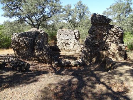 Munigua: Un pueblo romano secreto a una hora de Sevilla. Parte I, la zona terrenal. Munigua: Un pueblo romano secreto a una hora de Sevilla. Parte I, la zona terrenal.