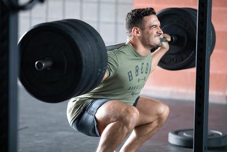 Por qué correr no es la mejor manera de capacitar a los agentes de policía Sentadilla con barra pesada
