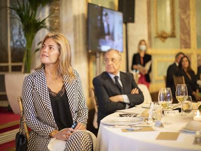 Las fotos de Robert Capa, la película “Carne de fieras”, de Marléne Grey, y las fotos de la vergüeza…