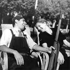 Las fotos de Robert Capa, la película “Carne de fieras”, de Marléne Grey, y las fotos de la vergüeza…