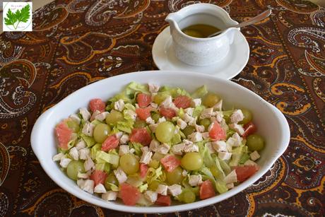 Ensalada de Pollo, Uvas, Pomelo y Vinagreta de Mostaza Inglesa