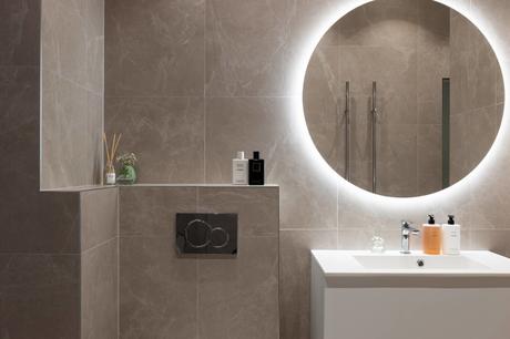 tiny scandi apartment suelos de madera en espiga suelo parquet scandinavian style scandinavian apartment refined decor nordic style minimal scandinavian decor madera maciza suelos interior design hard wood floor estilo nórdico escandinavo elegant scandinavian elegant decor decoración nórdica decoración elegante decoración de salones decoración de interiores tiny scandi apartment suelos de madera en espiga suelo parquet scandinavian style scandinavian apartment refined decor nordic style minimal scandinavian decor madera maciza suelos interior design hard wood floor estilo nórdico escandinavo elegant scandinavian elegant decor decoración nórdica decoración elegante decoración de salones decoración de interiores