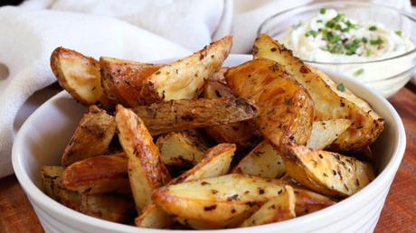 papas al horno con piel crocantes rusticas bravas