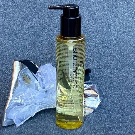 shu-uemura-essence-absolue