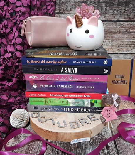 Mis lecturas del mes: distopías, besos, secuestros y librerías