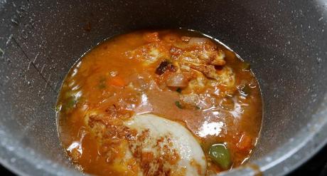 Pechugas de Pollo en Salsa Olla GM Ponemos las pechugas junto a la salsa y cocinamos