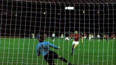 El Trofeo Carranza inventó las tandas de penaltis Panenka revolucionó la forma de tirar penaltis.