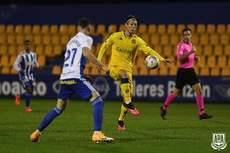 La Ponferradina se lleva los tres puntos en el Santo Domingo en un soporífero partido (1-0)