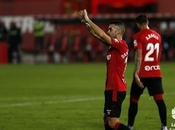 Dani Rodríguez sentencia primera parte Ponferradina valiente, pero fortuna (3-0)