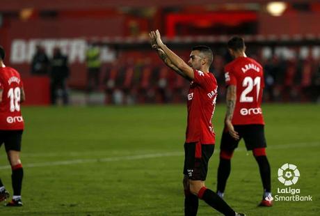 Dani Rodríguez sentencia en la primera parte a una Ponferradina valiente, pero sin fortuna (3-0)