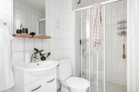 work from home decor tiny scandi apartment tiny home tiny apartment teletrabajo en casa teletrabajo decoración swedish decor scandinavian style scandinavian decor rincón de trabajo en casa modern interiors mini despacho home work decor home office decor home office decoracion teletrabajo decoración mesa trabajo en casa decoracion espacios trabajo decoración dormitorio  