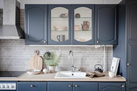 work from home decor tiny scandi apartment tiny home tiny apartment teletrabajo en casa teletrabajo decoración swedish decor scandinavian style scandinavian decor rincón de trabajo en casa modern interiors mini despacho home work decor home office decor home office decoracion teletrabajo decoración mesa trabajo en casa decoracion espacios trabajo decoración dormitorio  