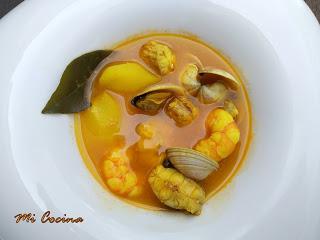 GUISAILLO DE PAPAS CON PINTARROJA, ALMEJAS Y LANGOSTINOS GUISAILLO DE PAPAS CON PINTARROJA, ALMEJAS Y LANGOSTINOS