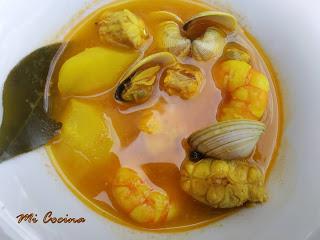 GUISAILLO DE PAPAS CON PINTARROJA, ALMEJAS Y LANGOSTINOS GUISAILLO DE PAPAS CON PINTARROJA, ALMEJAS Y LANGOSTINOS