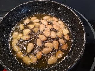 GUISAILLO DE PAPAS CON PINTARROJA, ALMEJAS Y LANGOSTINOS GUISAILLO DE PAPAS CON PINTARROJA, ALMEJAS Y LANGOSTINOS
