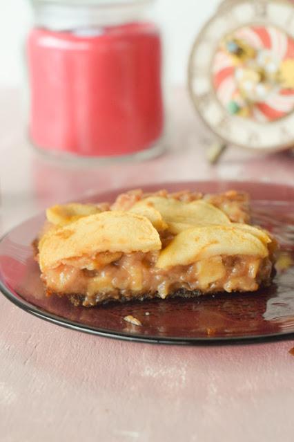 Tarta Vegana de Manzana y Canela Tarta Vegana de Manzana y Canela