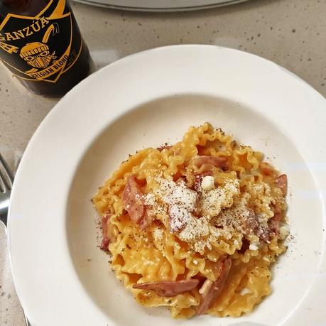 Salsa carbonara con huevo , no abras el brick de nata