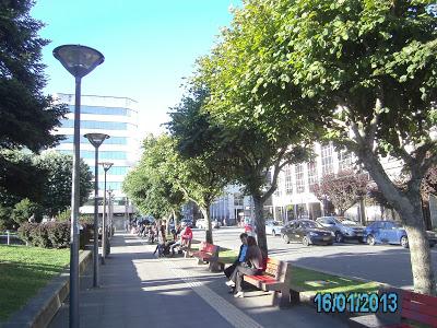 Una Plaza frente al mar chileno